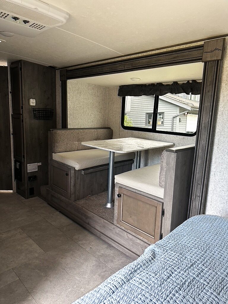 Dinette and seating